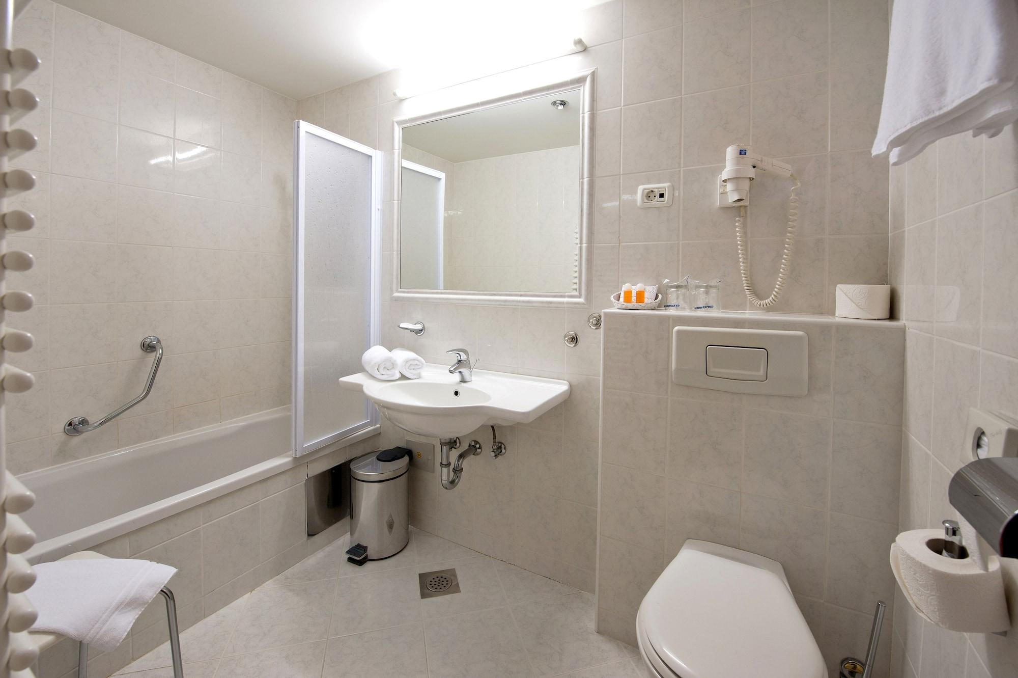 Hotel Kompas Кранська Гора Екстер'єр фото